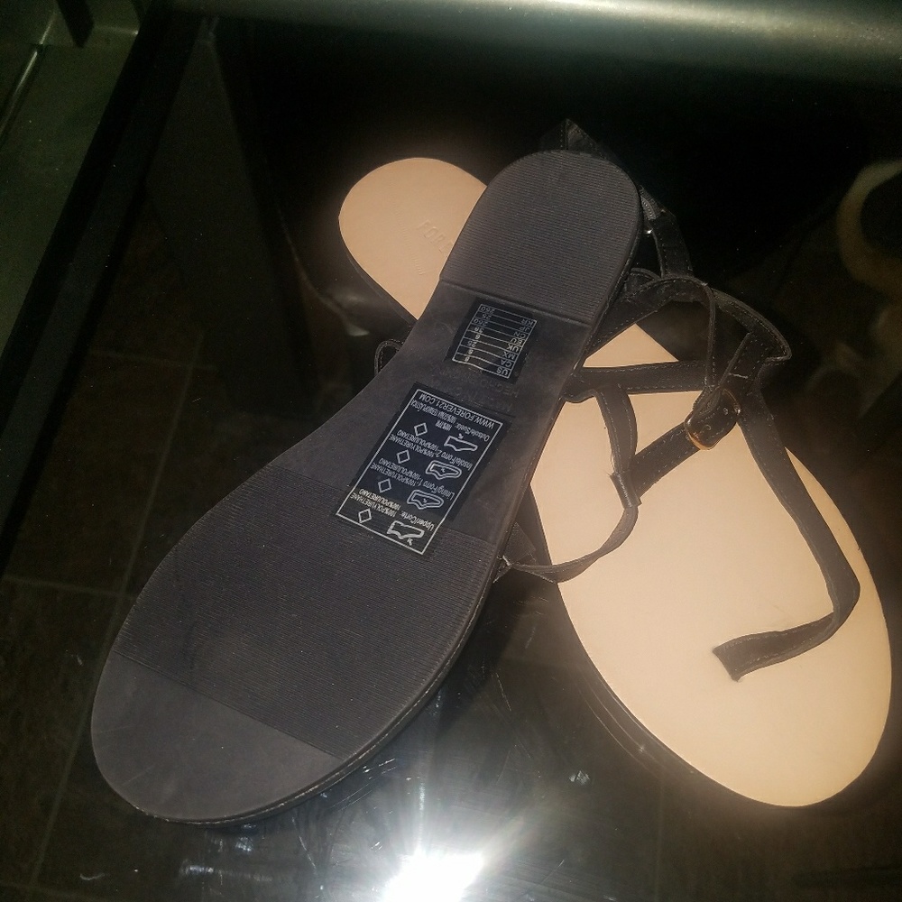 Sandals - Picture 3 of 3